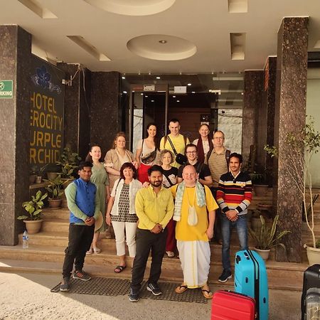 Hotel Aerocity Purple Orchid New Delhi Bagian luar foto