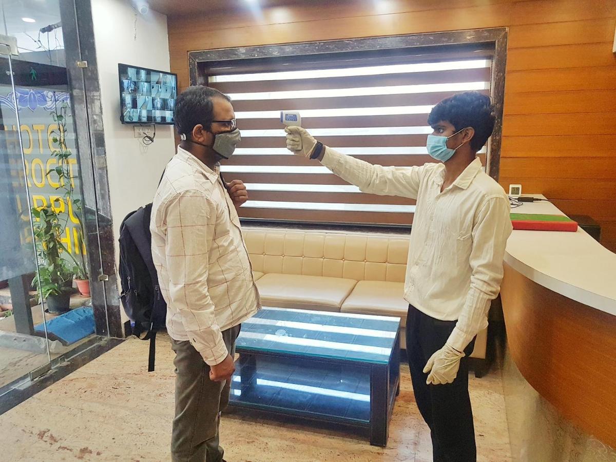 Hotel Aerocity Purple Orchid New Delhi Bagian luar foto