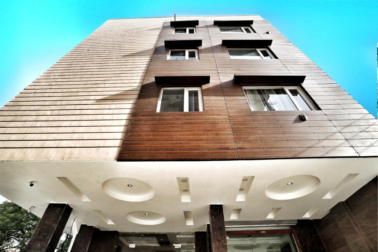 Hotel Aerocity Purple Orchid New Delhi Bagian luar foto