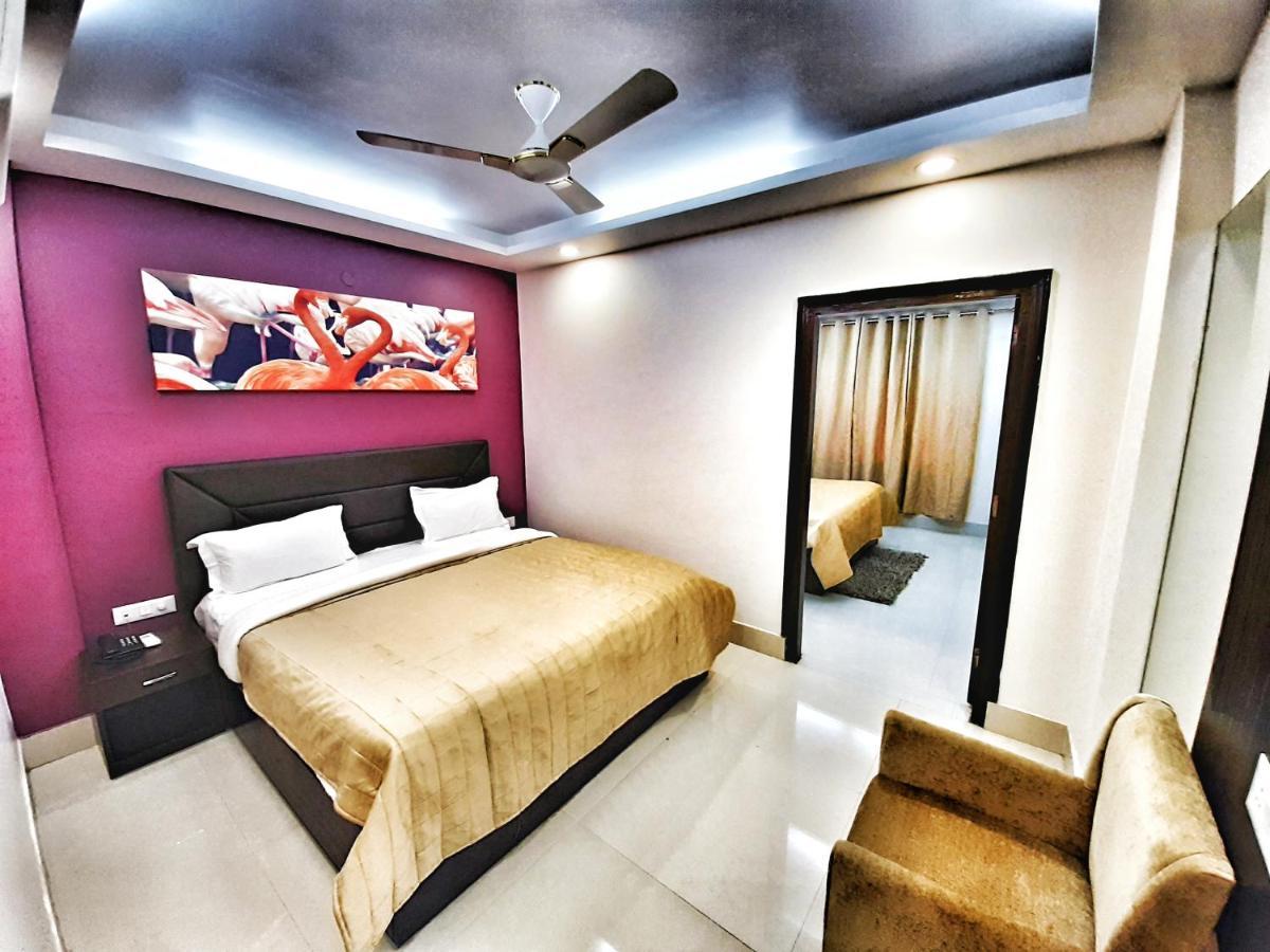 Hotel Aerocity Purple Orchid New Delhi Bagian luar foto